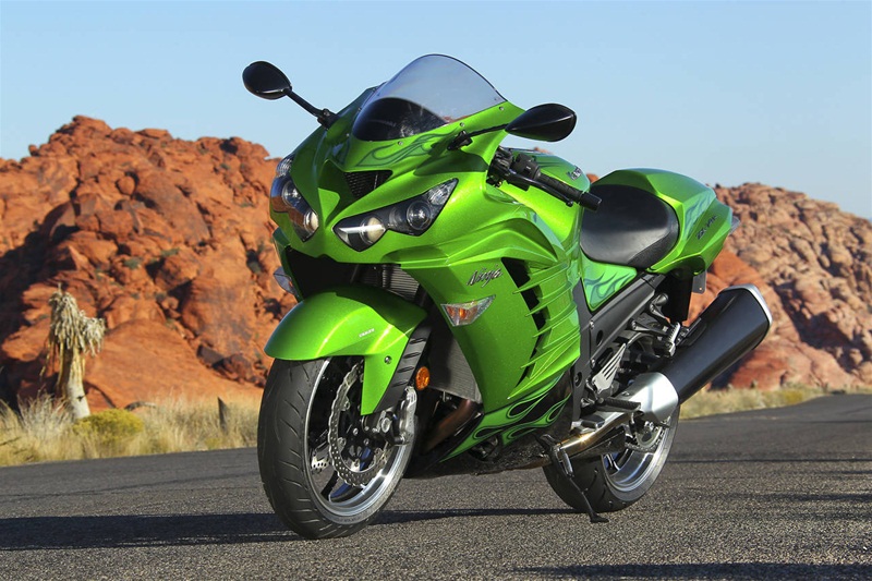 Kawasaki ZZR-1400 признан лучшим байком 2012 года