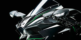 Мотоцикл Kawasaki Ninja H2 дебютирует в России в апреле